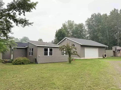 123 Anderson, Skandia, MI 49885