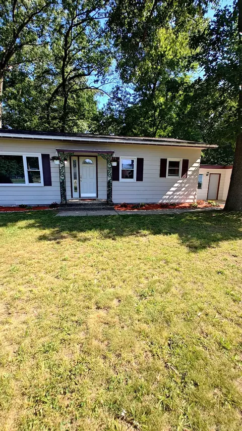5271 124th, Fennville, MI 49408