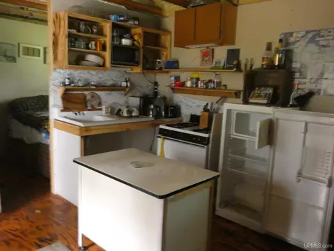 Kitchen - 14110 N Malnar, Ewen, MI 49925 photo 1 of 3