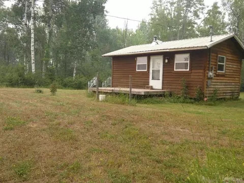Exterior - 14110 N Malnar, Ewen, MI 49925 photo 2 of 8