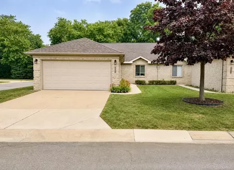 35300 Silver Maple, Clinton Township, MI 48035