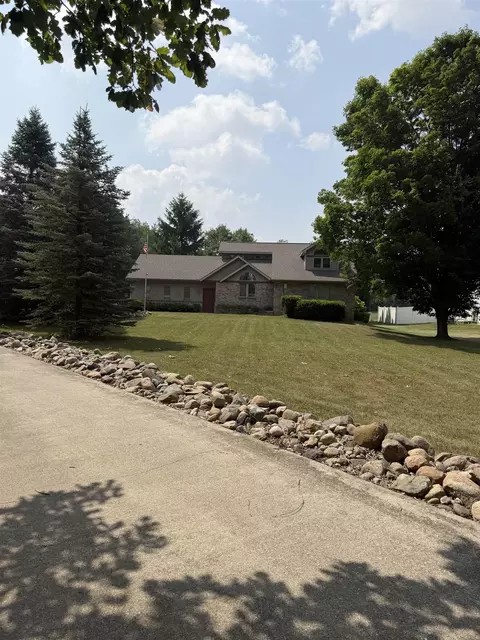 Exterior - 6496 E Carpenter, Flint, MI 48506 photo 3 of 5