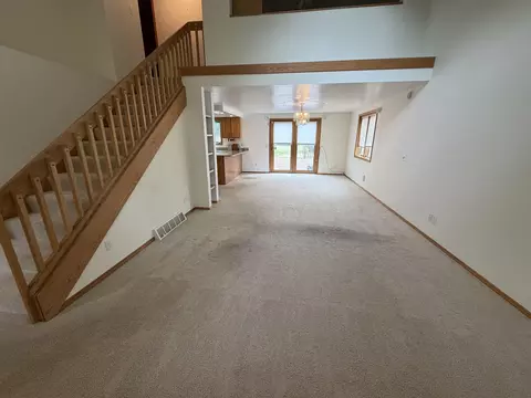 Living - 6496 E Carpenter, Flint, MI 48506 photo 3 of 4