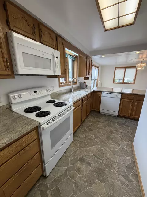 Kitchen - 6496 E Carpenter, Flint, MI 48506 photo 4 of 5