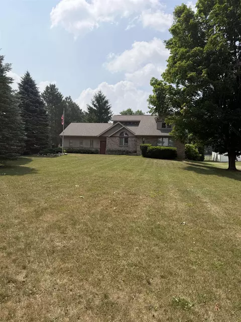 6496 E Carpenter, Flint, MI 48506