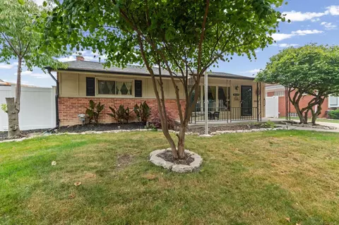 30230 Rosebriar, Saint Clair Shores, MI 48082