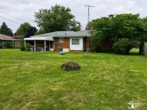 Exterior - 2071 Maplecrest, Carleton, MI 48117 photo 2 of 2