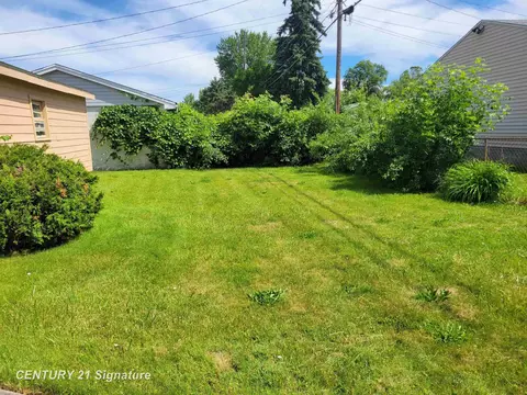 Exterior - 2031 Chelan, Flint, MI 48503 photo 3 of 3