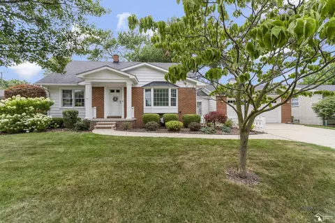 Exterior - 542 Fox, Monroe, MI 48161 photo 4 of 16