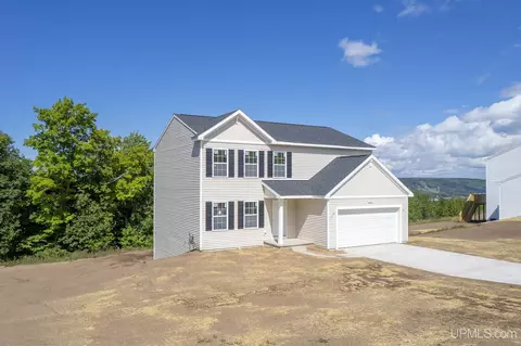 1019 Red Oak, Houghton, MI 49931
