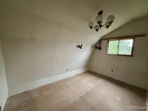 Bedroom - 401 N Basin, Ishpeming, MI 49849 photo 1 of 2