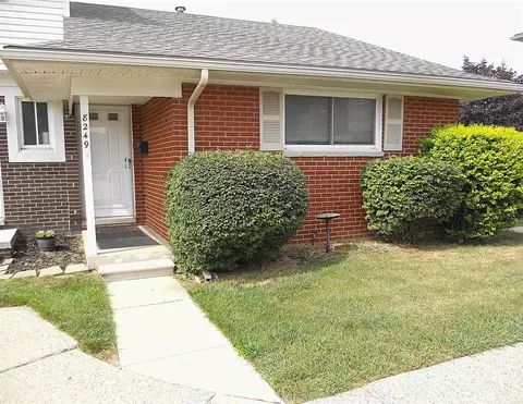 8249 Dartmouth, Warren, MI 48093