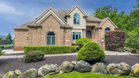 3276 Kern, Lake Orion, MI 48360