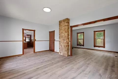 Living - 102 N Division, Tecumseh, MI 49286 photo 2 of 6