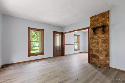 Living - 102 N Division, Tecumseh, MI 49286 photo 4 of 6