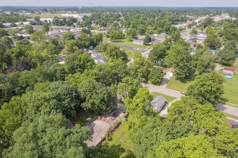 View/Area - 102 N Division, Tecumseh, MI 49286 photo 9 of 10