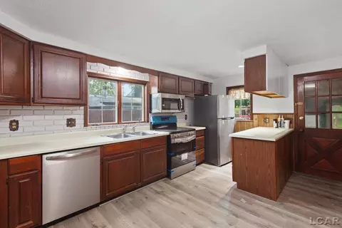 Kitchen - 102 N Division, Tecumseh, MI 49286 photo 1 of 3