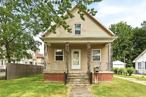 1427 Brown, Saginaw, MI 48601