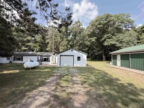 2976 S Clare, Harrison, MI 48625