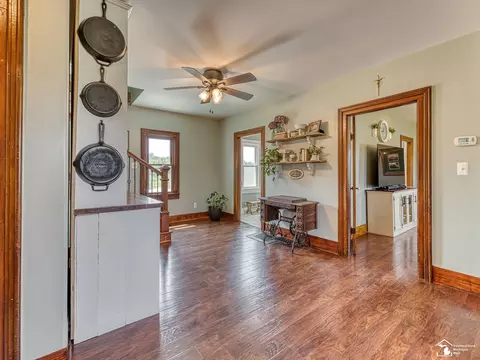 Entry Way - 4803 Colf, Carleton, MI 48117 photo 2 of 6