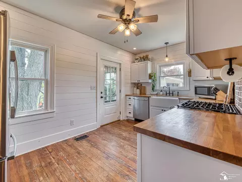 Kitchen - 4803 Colf, Carleton, MI 48117 photo 3 of 5