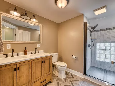 Bath - 4803 Colf, Carleton, MI 48117 photo 2 of 3