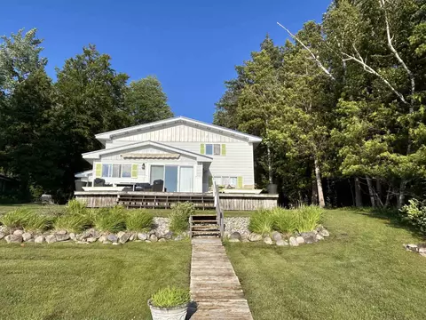 Exterior - 1777 E Pratt Lk, Gladwin, MI 48624 photo 2 of 11