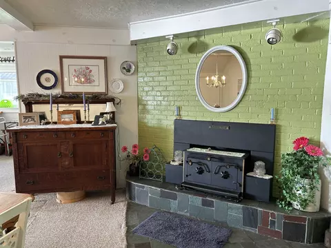 Living - 1777 E Pratt Lk, Gladwin, MI 48624 photo 3 of 8
