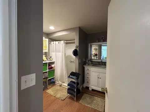 Bath - 1777 E Pratt Lk, Gladwin, MI 48624 photo 2 of 3
