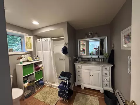 Bath - 1777 E Pratt Lk, Gladwin, MI 48624 photo 3 of 3