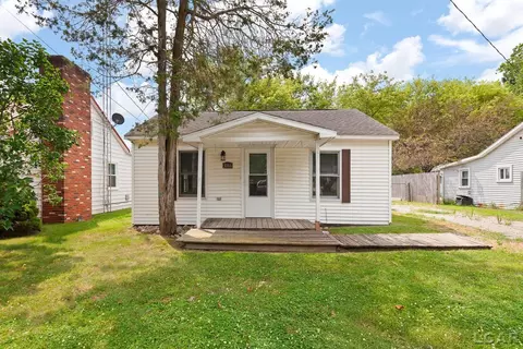 3066 Bent Oak, Adrian, MI 49221