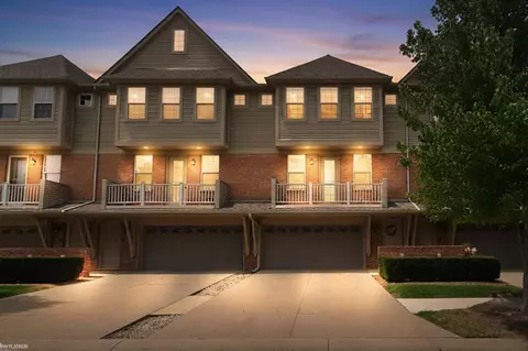 56659 Long Is #133, Shelby Township, MI 48316