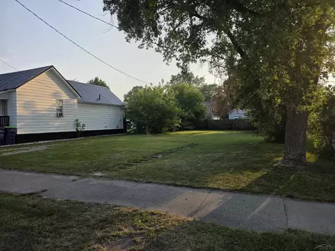208 S Sheridan, Bay City, MI 48604