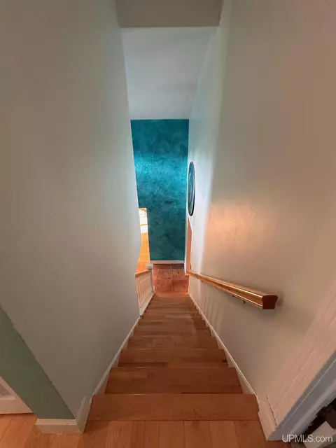 Entry Way - 1515 Glenwood, Ishpeming, MI 49849 photo 6 of 6