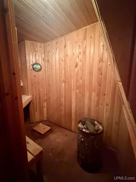 Other - 1515 Glenwood, Ishpeming, MI 49849 photo 11 of 27