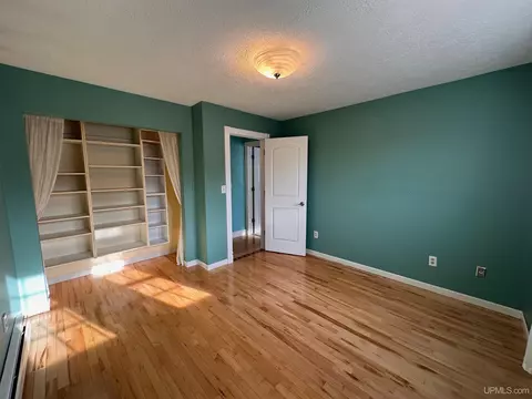 Bedroom - 1515 Glenwood, Ishpeming, MI 49849 photo 5 of 8