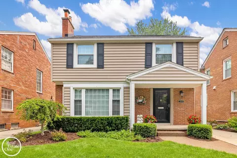 354 Mckinley, Grosse Pointe Farms, MI 48236