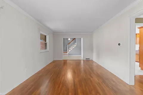 Living - 4333 Post, Flint, MI 48532 photo 6 of 7