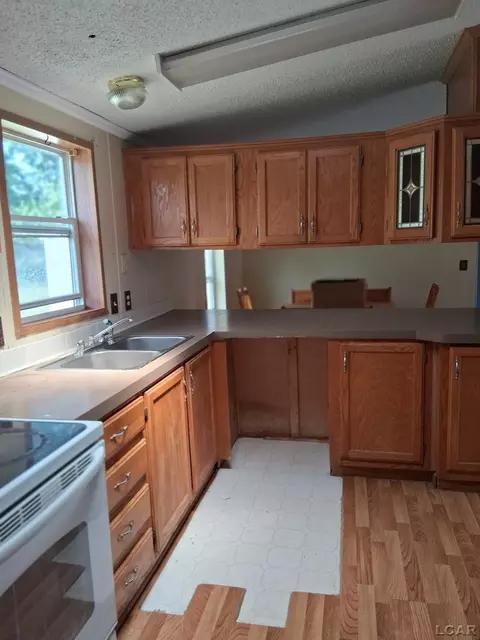 Kitchen - 1022 Davis, Adrian, MI 49221 photo 2 of 4