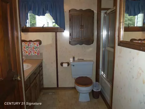 Bath - 5127 Arbor, Flint, MI 48506 photo 1 of 2