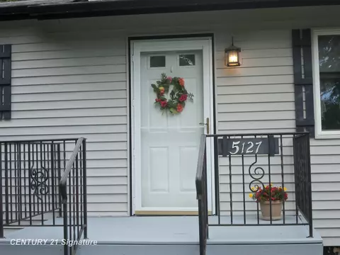 Exterior - 5127 Arbor, Flint, MI 48506 photo 6 of 13