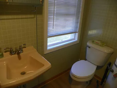 Bath - 1408 E Long Lk, Harrison, MI 48625 photo 2 of 2
