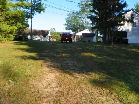 Exterior - 1408 E Long Lk, Harrison, MI 48625 photo 7 of 15