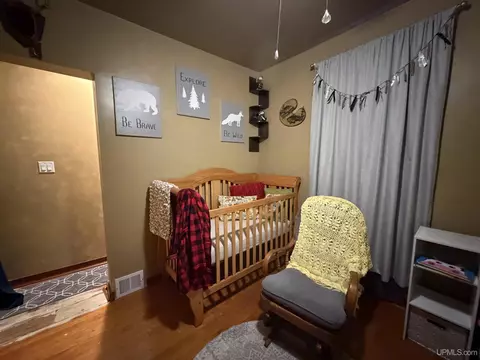 Bedroom - 236 Ready, Ishpeming, MI 49849 photo 7 of 8
