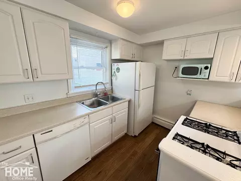 Kitchen - 426 E Webster, Ferndale, MI 48220 photo 3 of 5