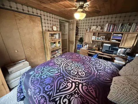 Bedroom - 948 S Foster, Au Gres, MI 48703 photo 3 of 4