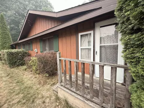 Exterior - 948 S Foster, Au Gres, MI 48703 photo 3 of 7