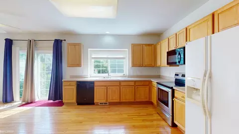 Kitchen - 49554 Dunhill, Macomb, MI 48044 photo 3 of 3