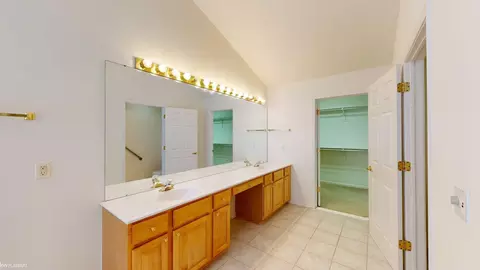 Bath - 49554 Dunhill, Macomb, MI 48044 photo 2 of 6
