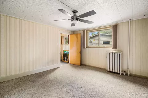 Bedroom - 326 W Barnum, Ishpeming, MI 49849 photo 2 of 6